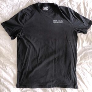 MENS Under Armour T-Shirt